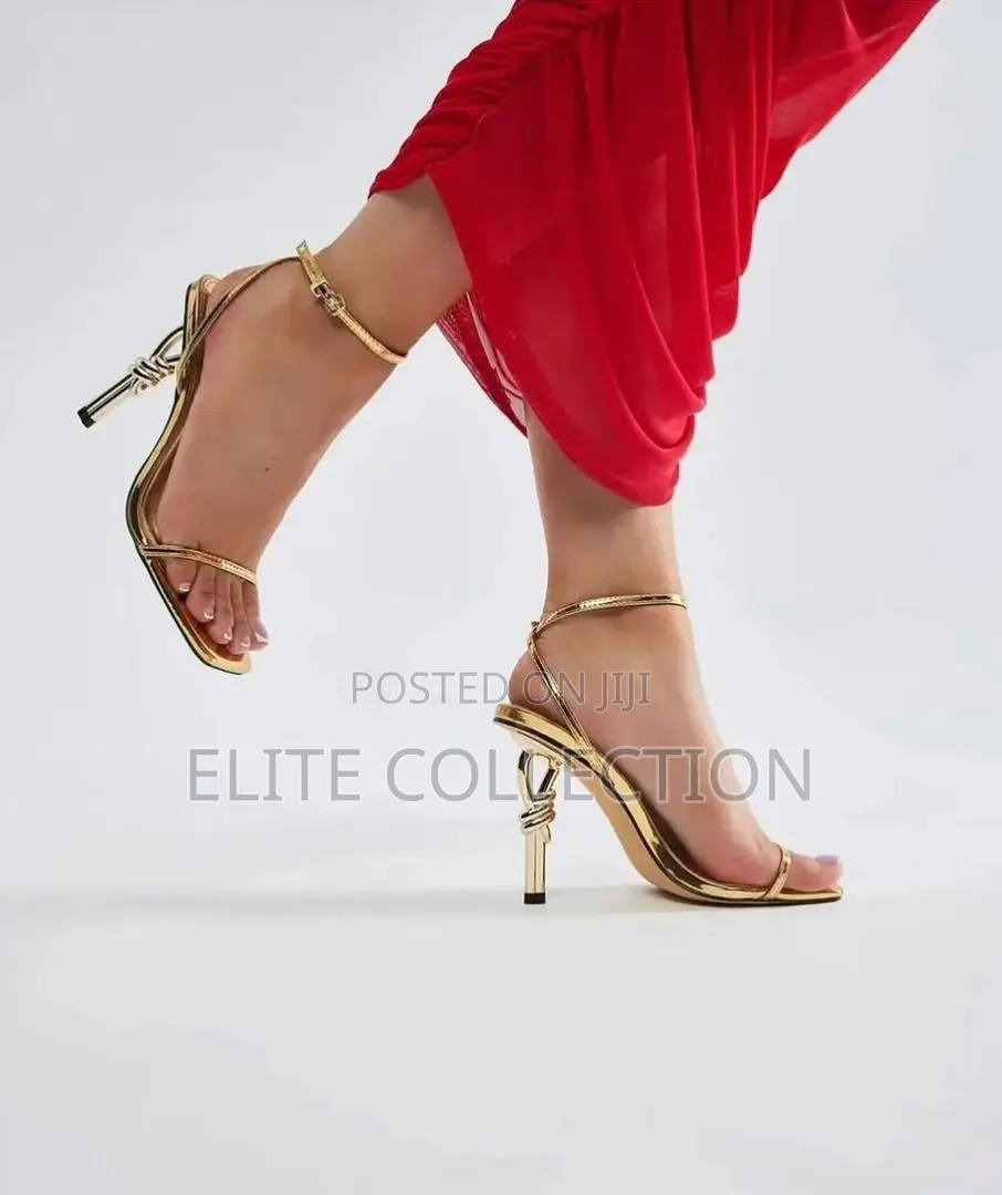 Luxe Jimmy Choo Size: 37 to 42 Color: Gold Only With Box