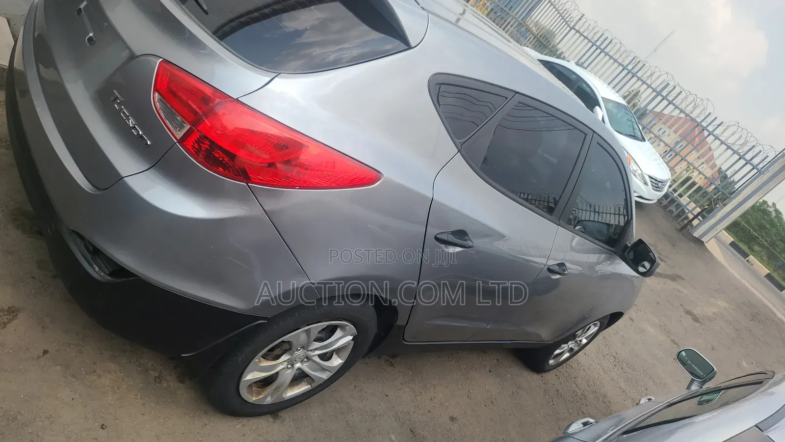 Hyundai Tucson Limited FWD 2012 Silver