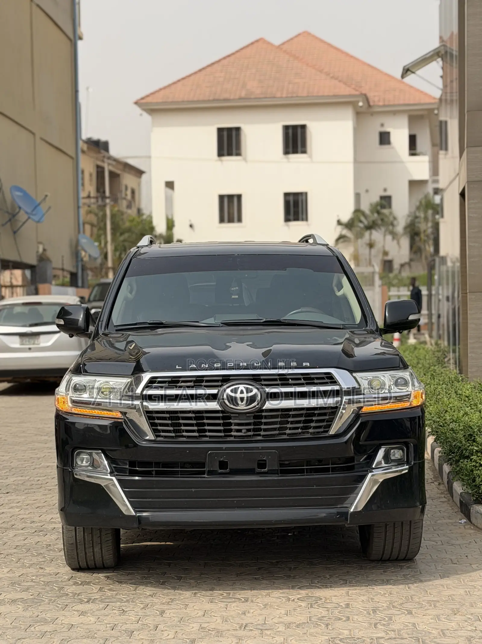 Toyota Land Cruiser 4.0 V6 GX-R 2015 Black