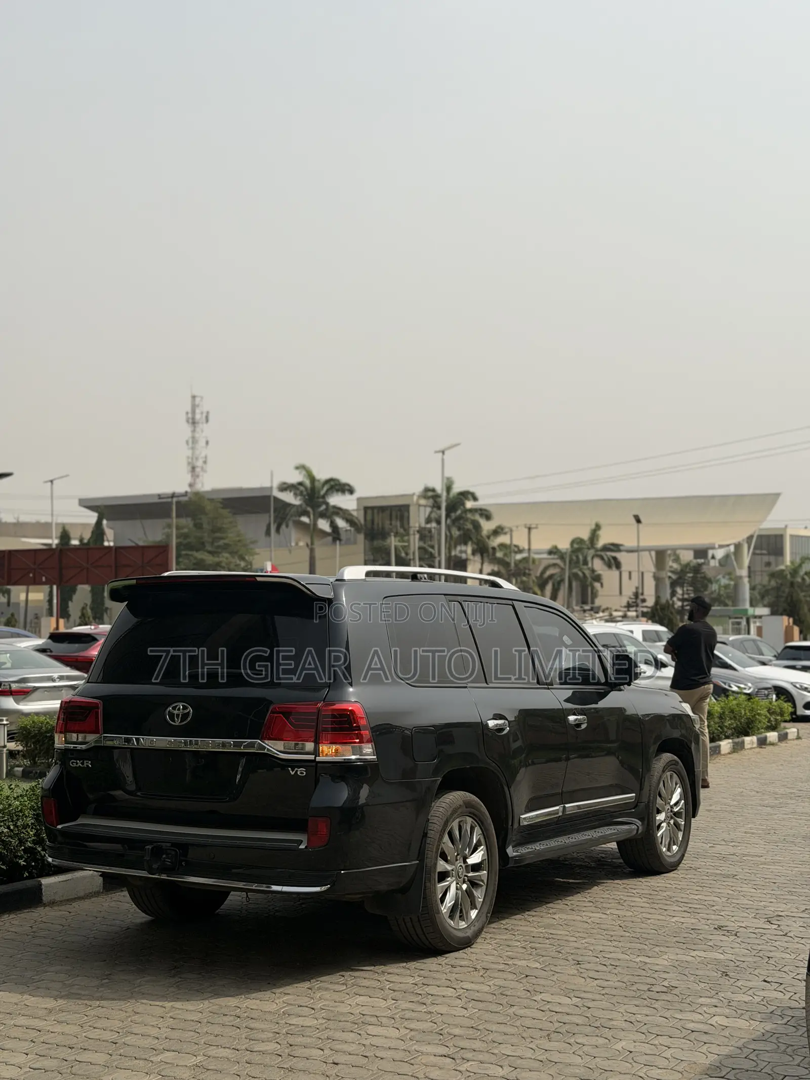 Toyota Land Cruiser 4.0 V6 GX-R 2015 Black