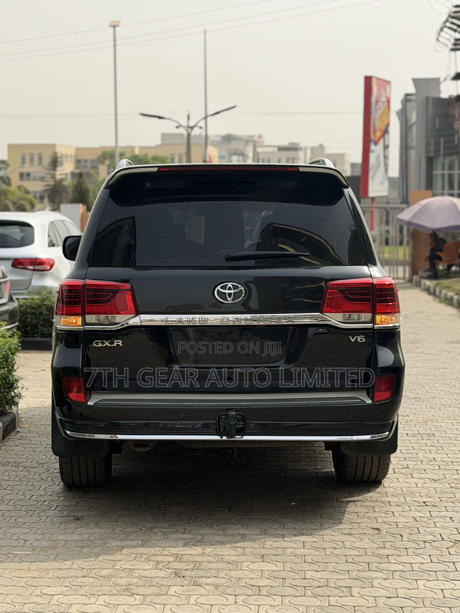 Toyota Land Cruiser 4.0 V6 GX-R 2015 Black