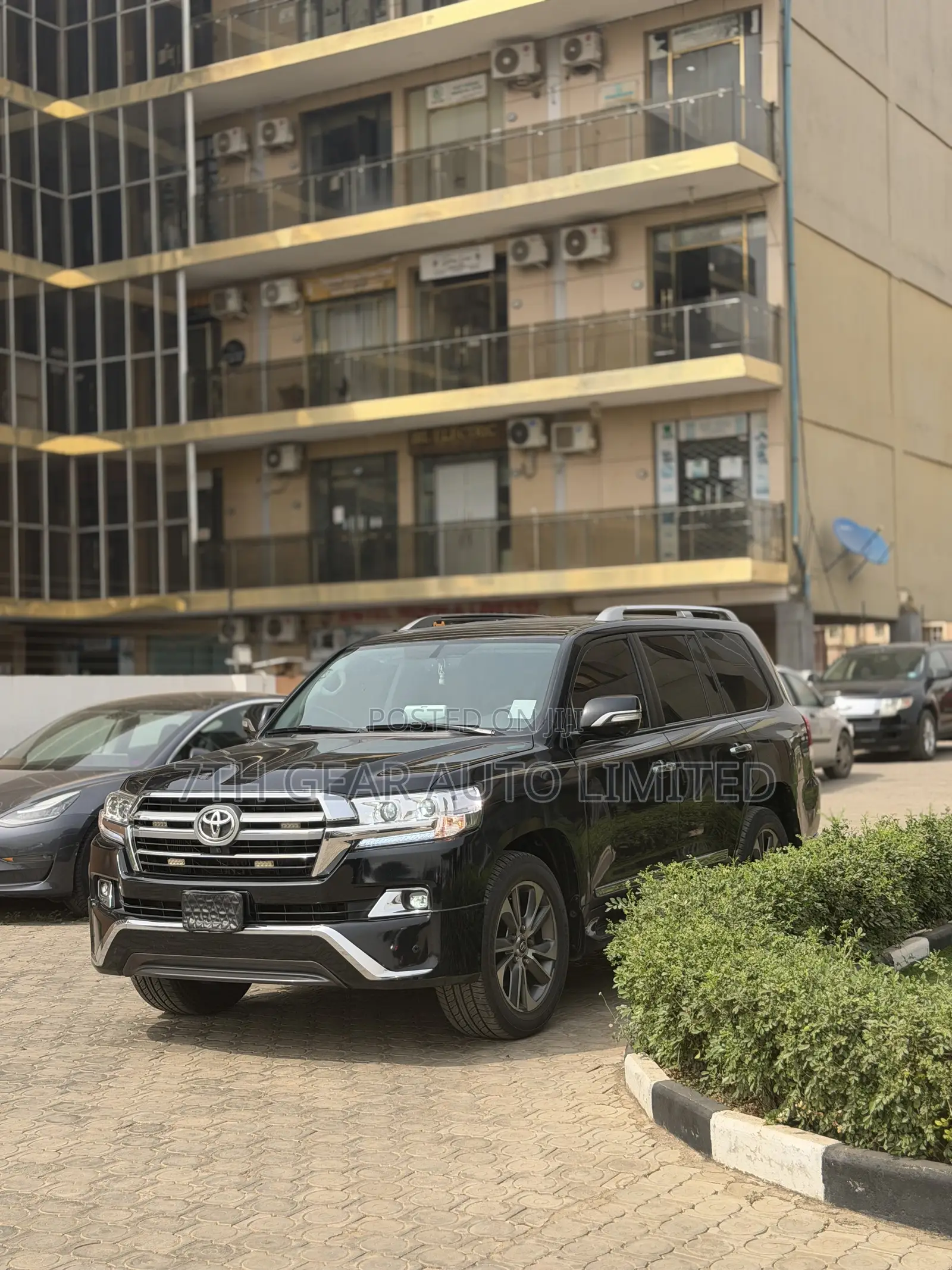 Toyota Land Cruiser 5.7 V8 GXR 2020 Black