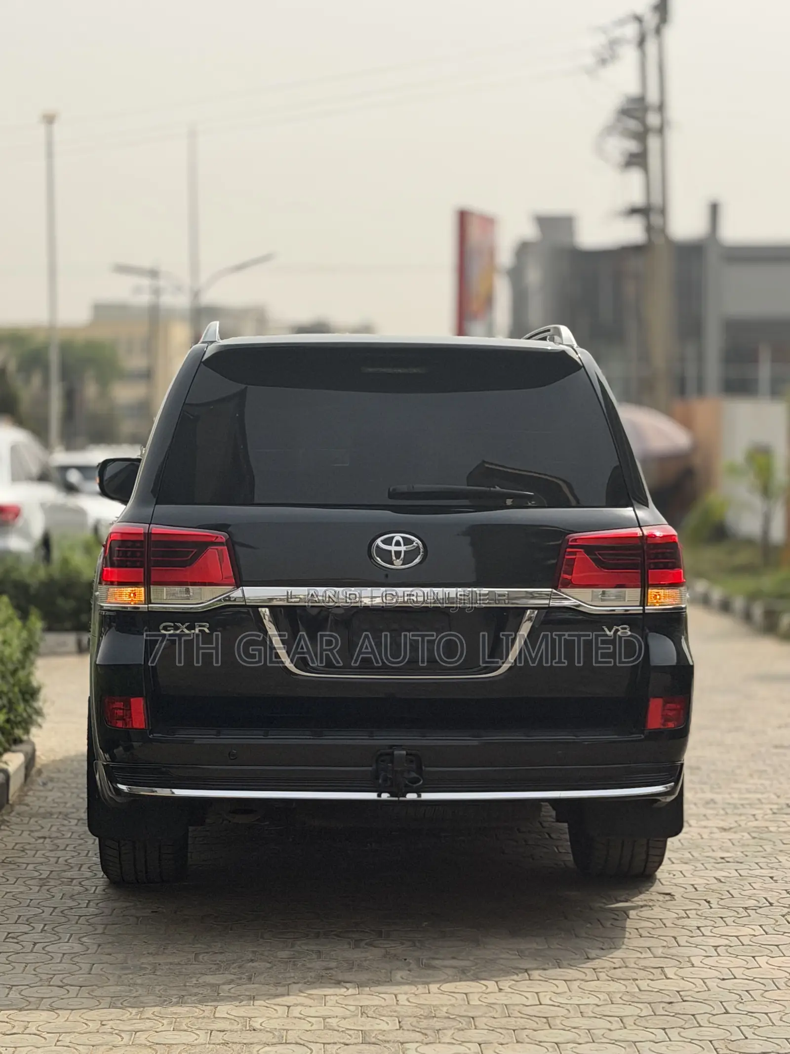 Toyota Land Cruiser 5.7 V8 GXR 2020 Black