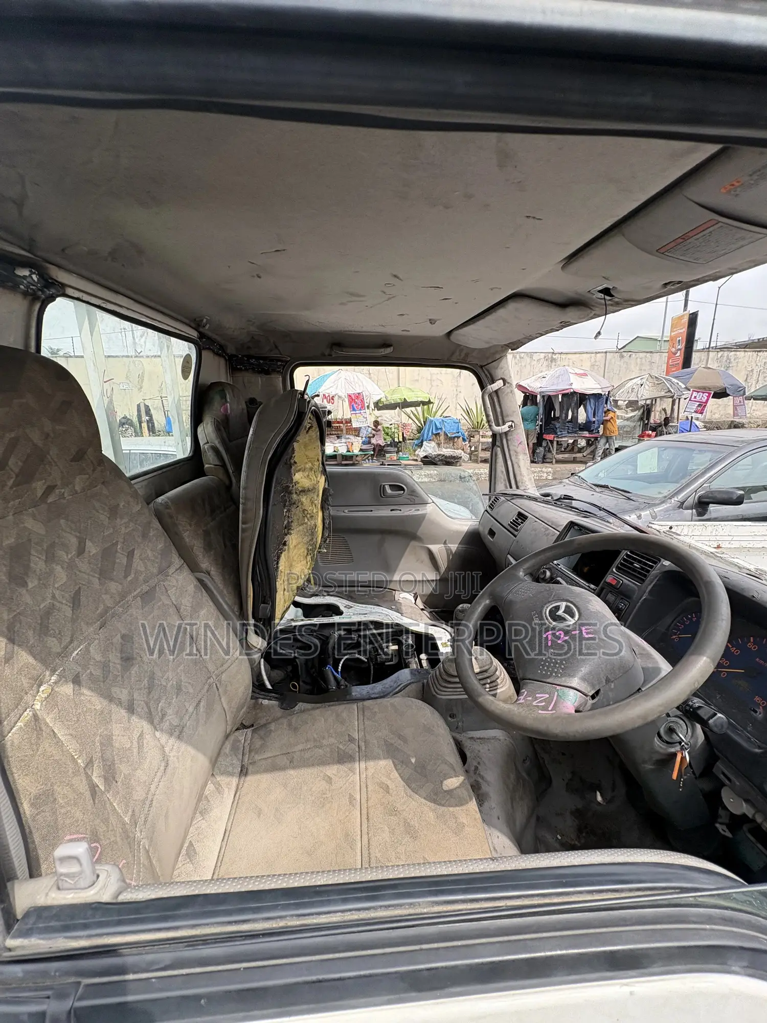 Mazda Titan Dash 2010