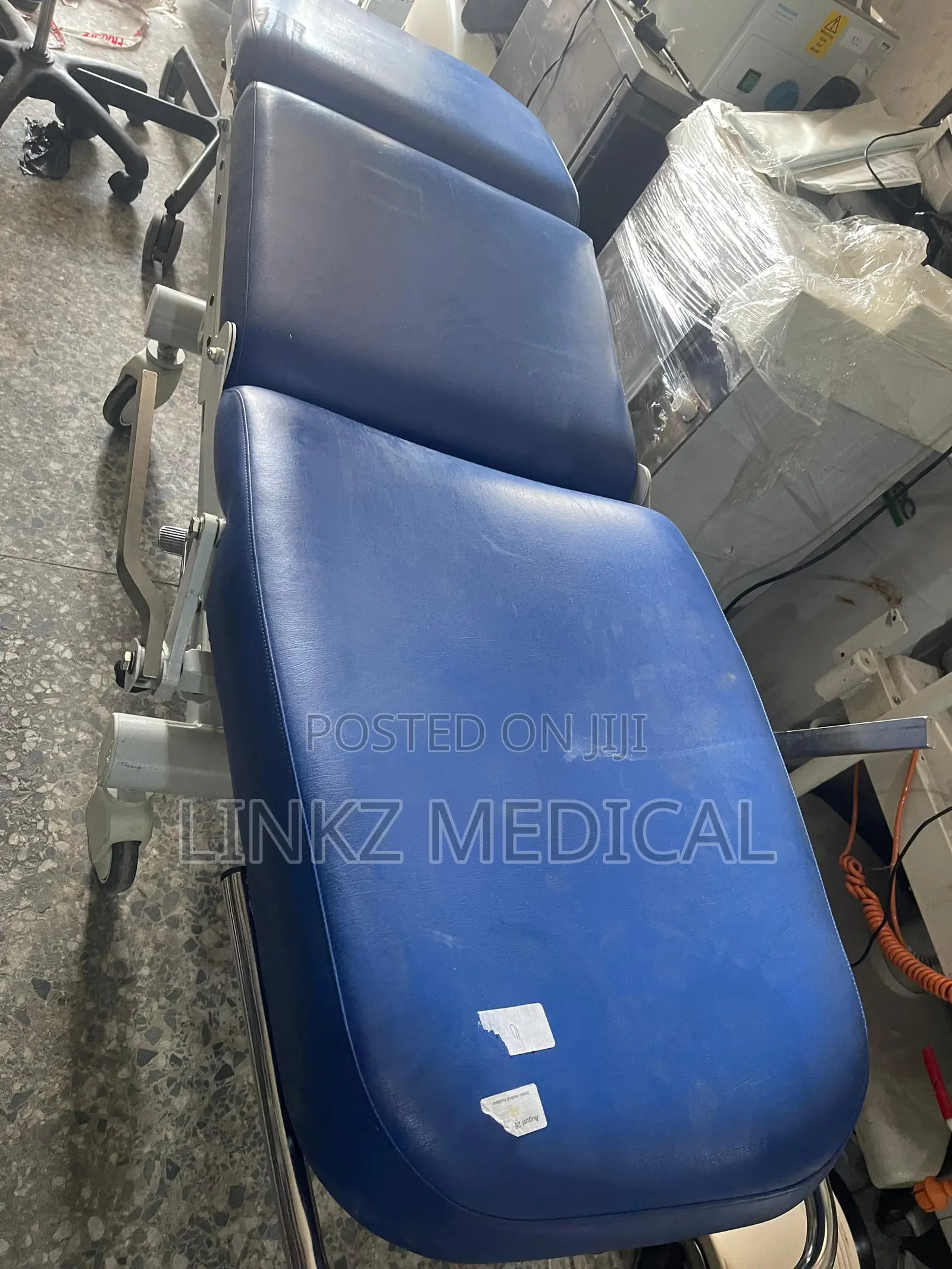 Diaylsis Chairs/Bed