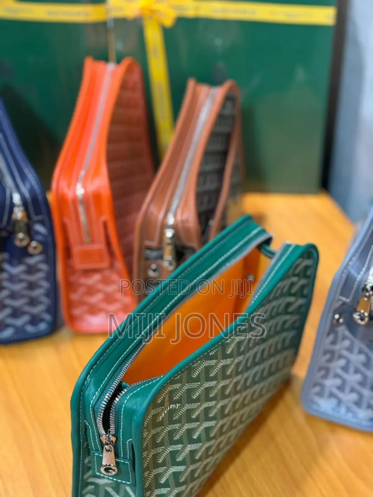 *Goyard Hand Purse – Premium Replica, Elegant Chic*