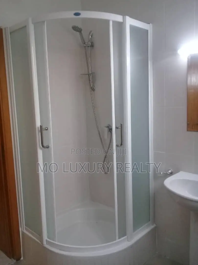 3bdrm Apartment in Park View Estate for rent
