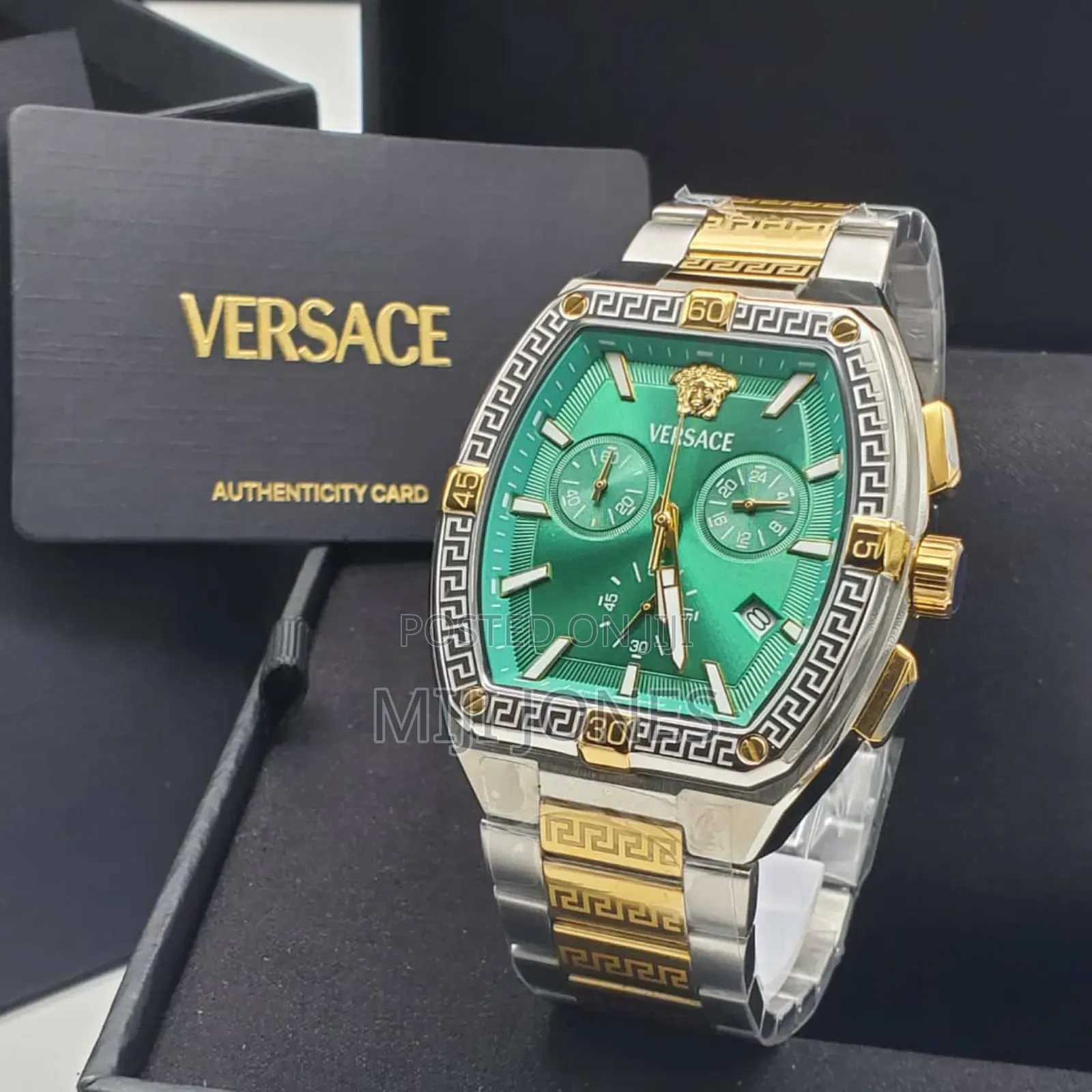 *Versace‐Inspired Chain‐Strap Battery Watch*