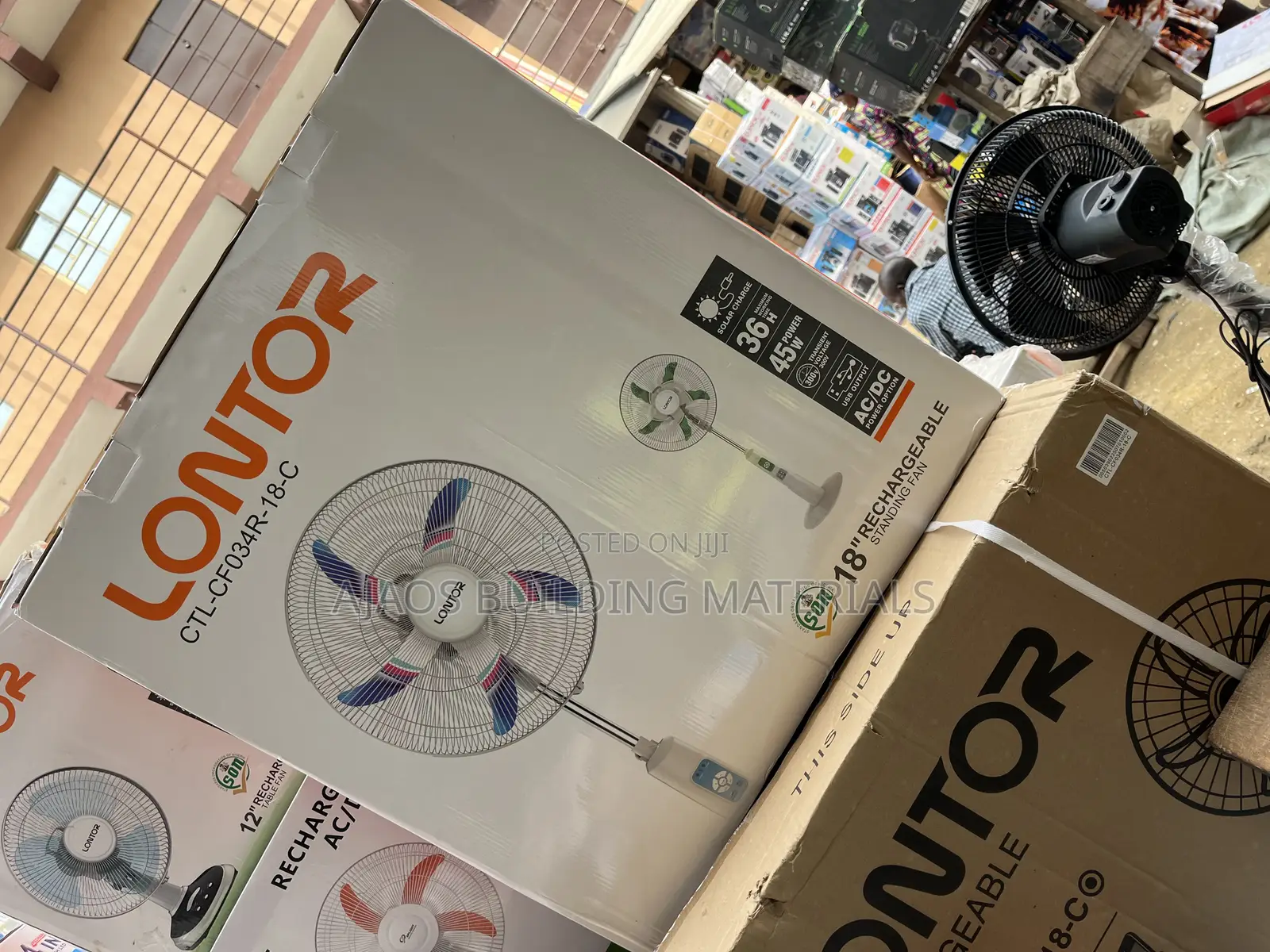 18” Rechargeable Standing Fan