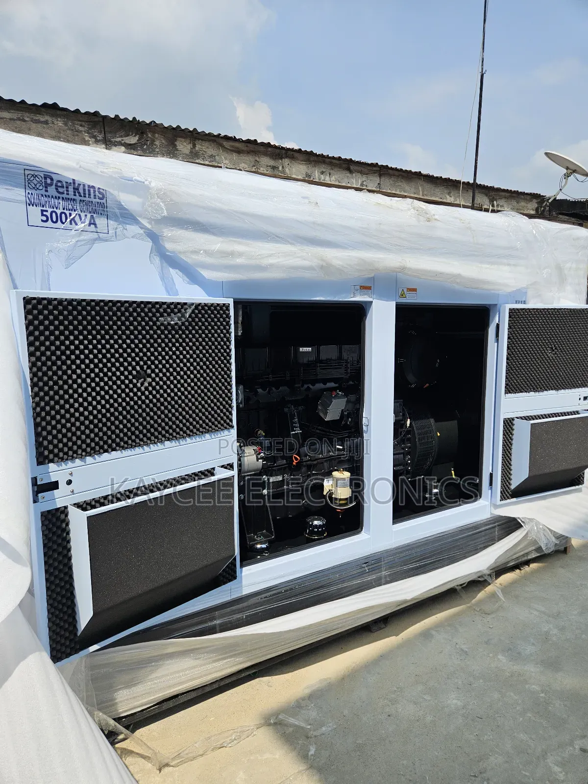 500kva Perkins Diesel Soundproof Generator 100%Copper Wire