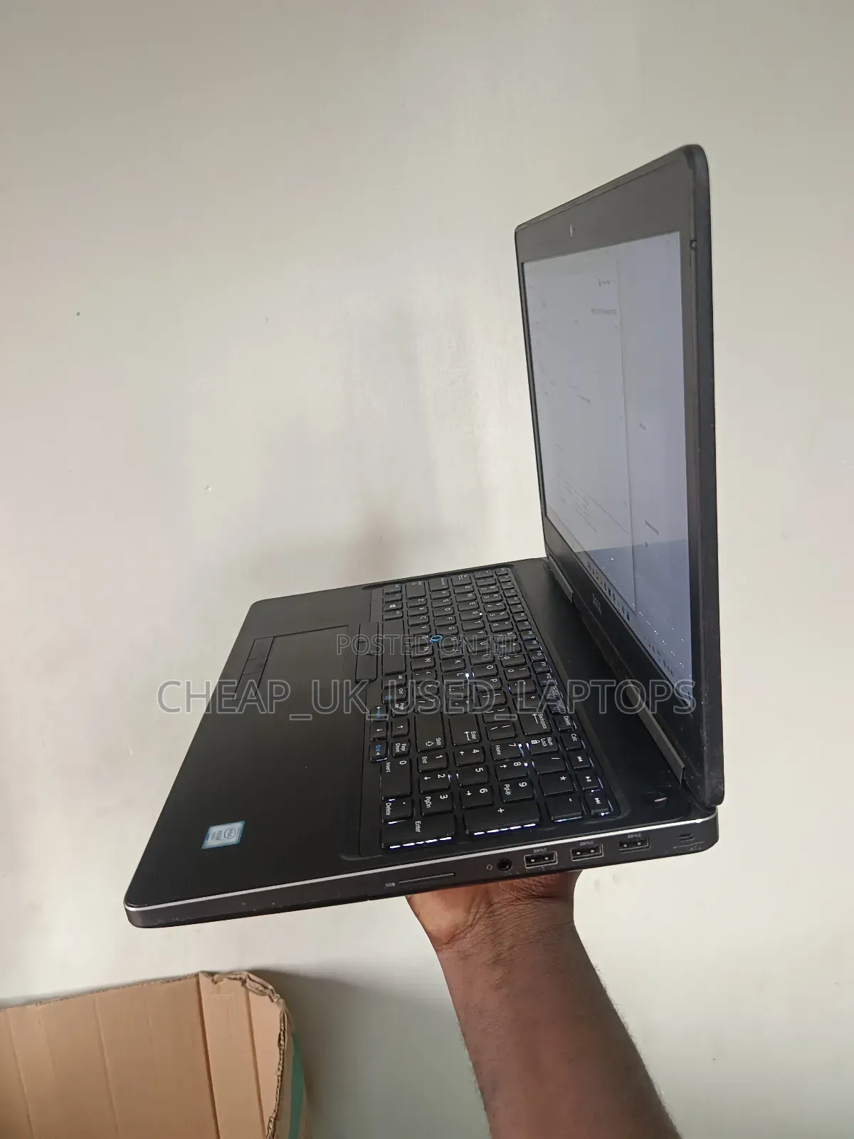 Laptop Dell Precision 15 7520 16GB Intel Xeon HDD+SSD 750GB