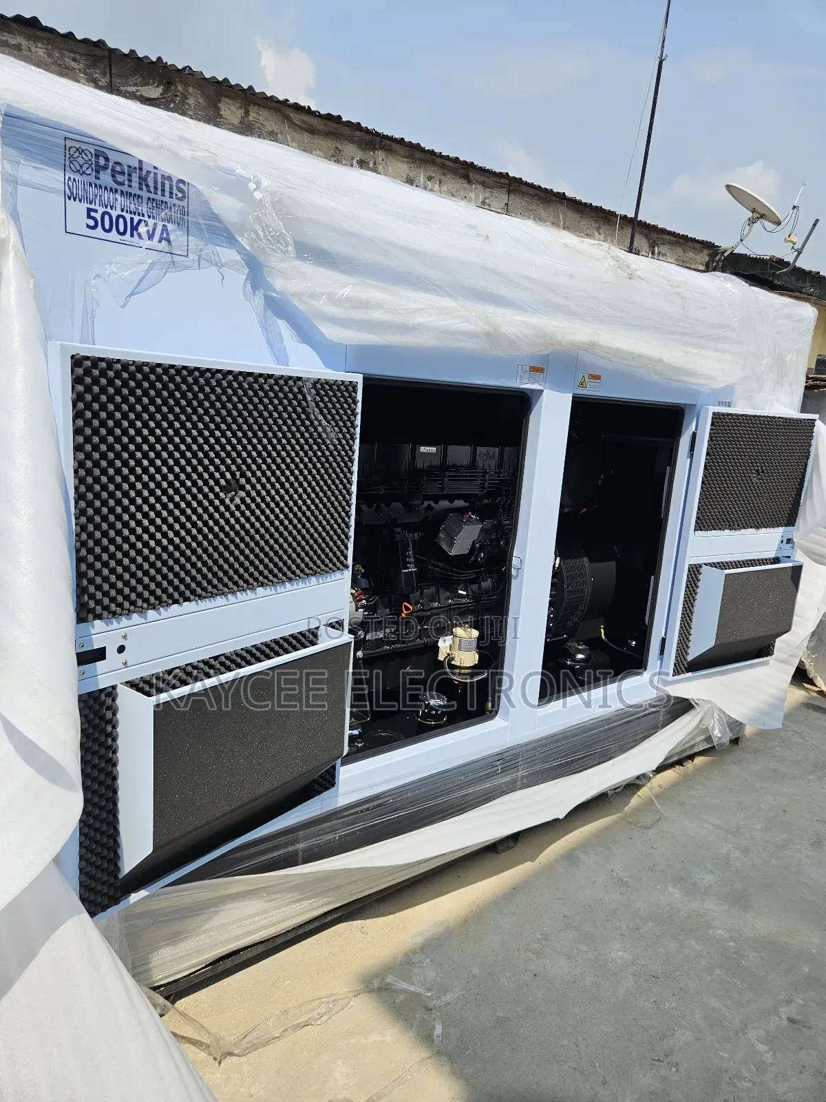 500kva Perkins Diesel Soundproof Generator Available