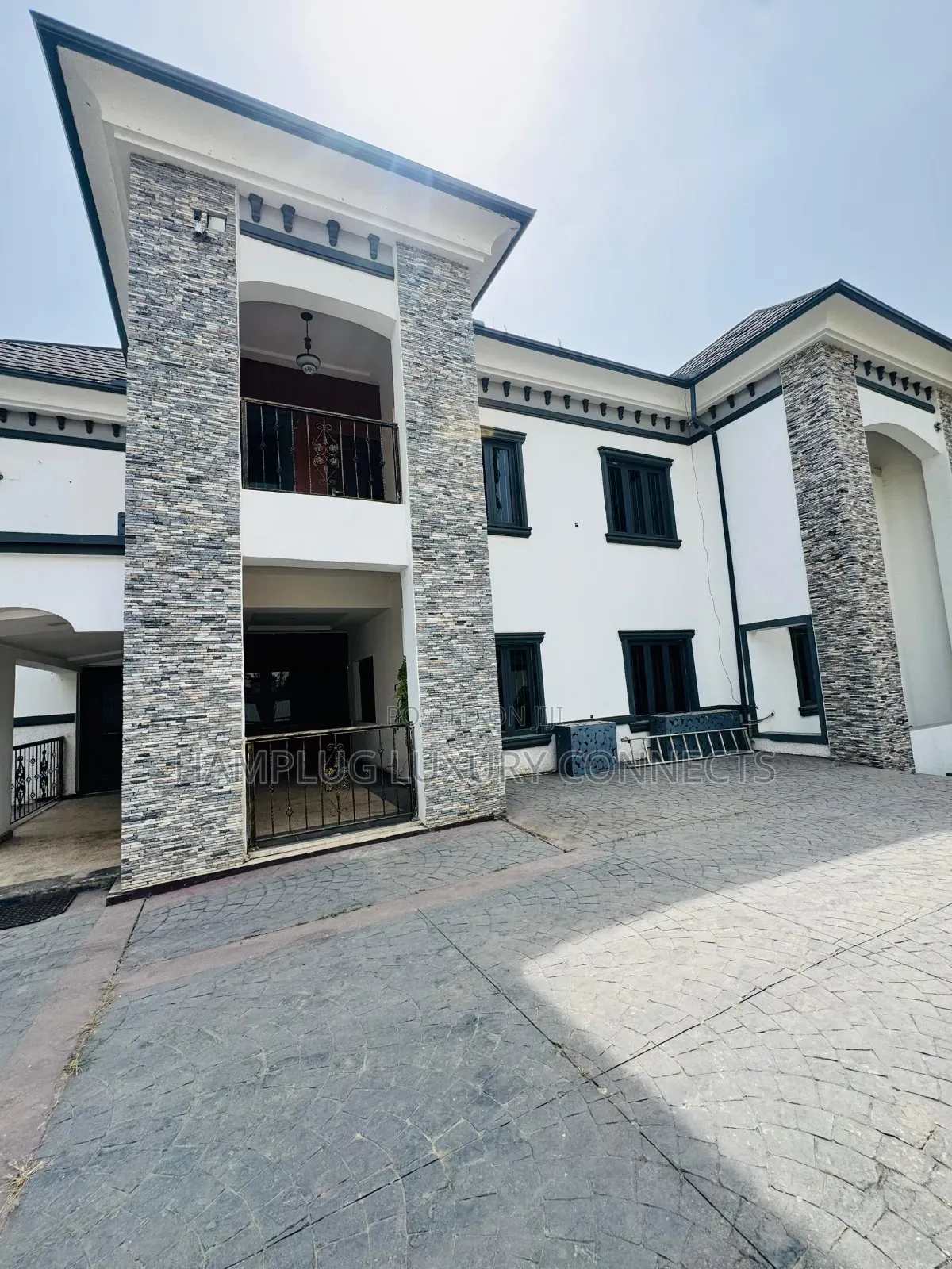 Furnished 7bdrm Duplex in Maitama for sale