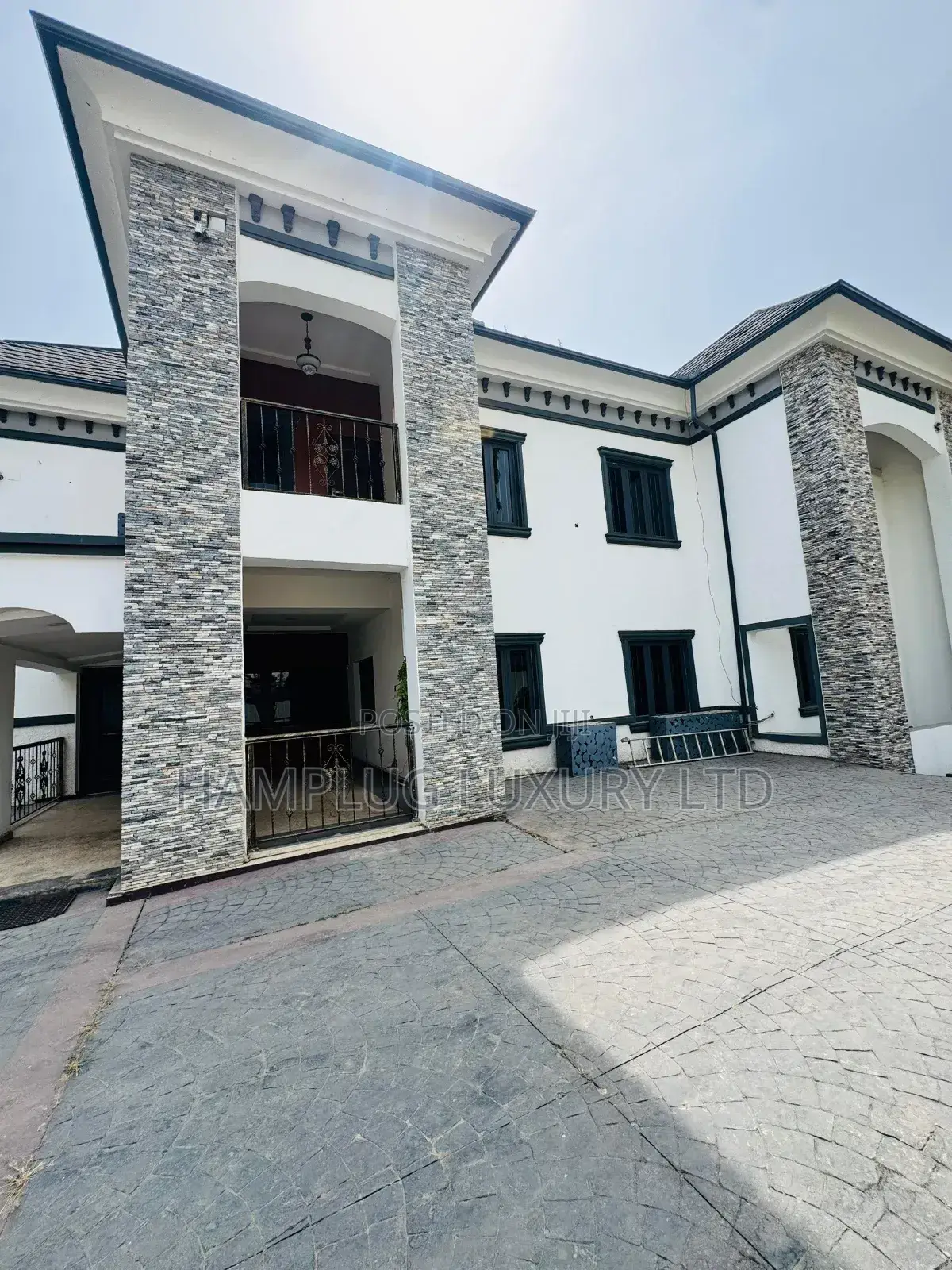 Furnished 7bdrm Duplex in Maitama for sale