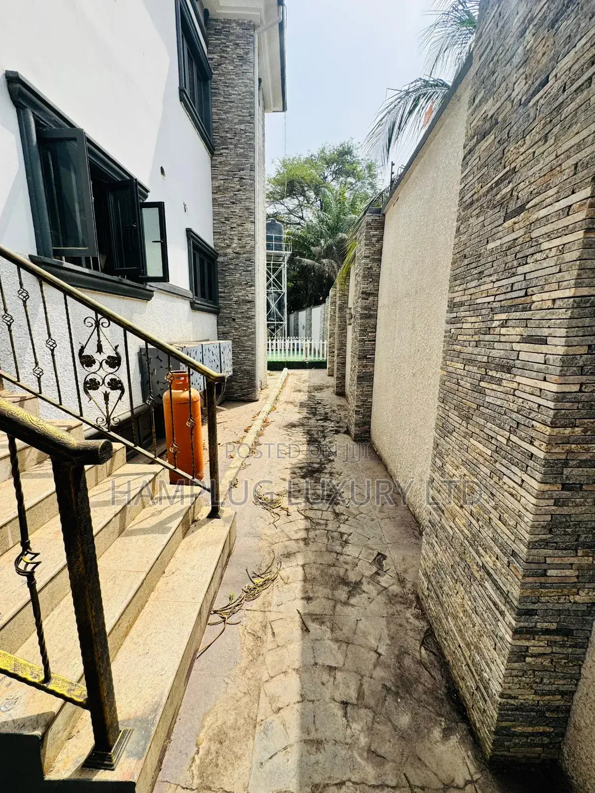Furnished 7bdrm Duplex in Maitama for sale