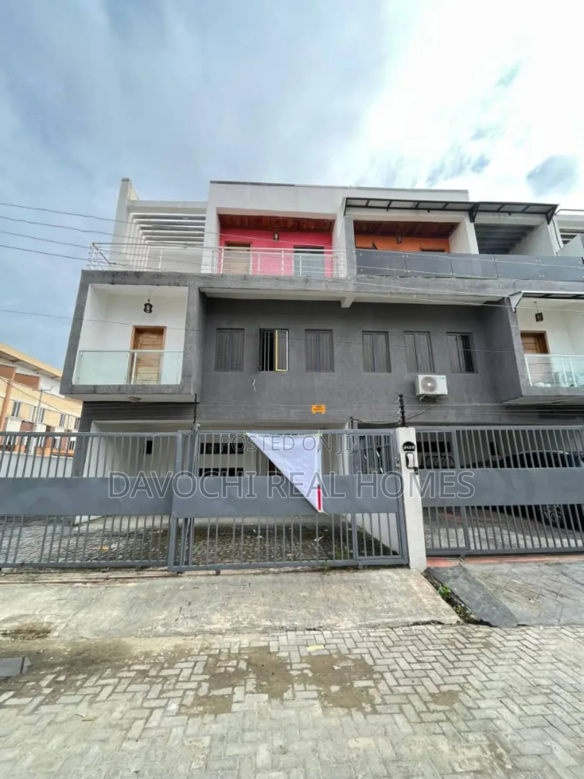 5bdrm Duplex in Idado, Lekki for rent