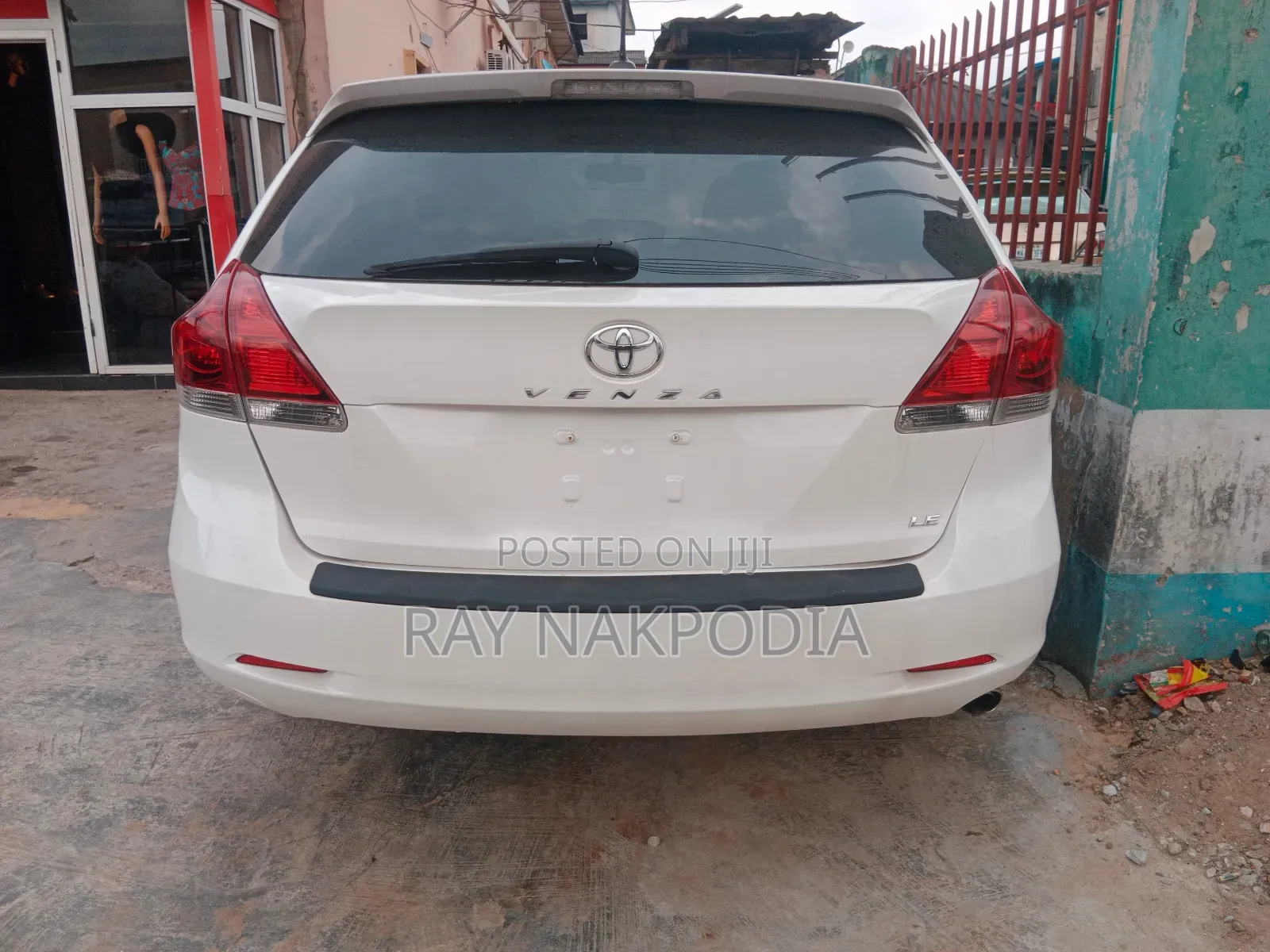 Toyota Venza LE 4dr Wagon AWD (2.7L 4cyl 6A) 2014 White