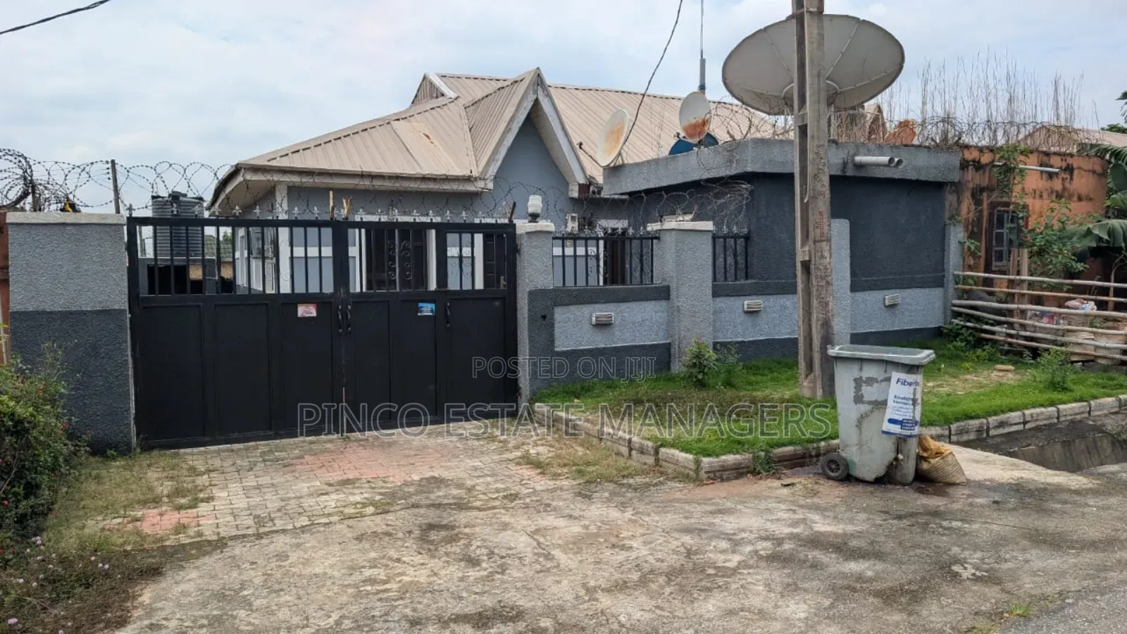 2bdrm House in Efab City Estate, Life Camp for sale