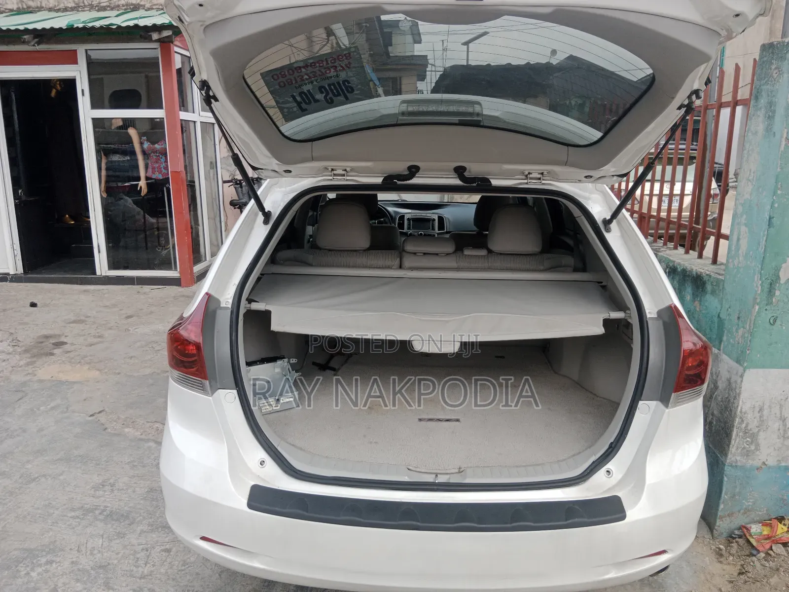 Toyota Venza LE 4dr Wagon AWD (2.7L 4cyl 6A) 2014 White