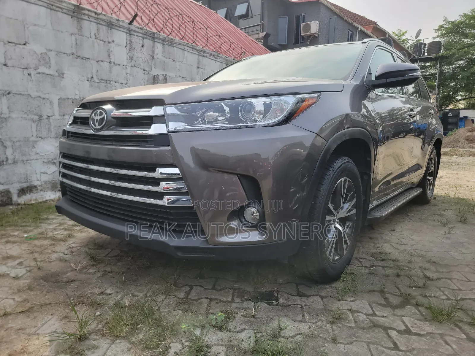 Toyota Highlander XLE V6 4x4 (3.5L 6cyl 6A) 2016 Gray