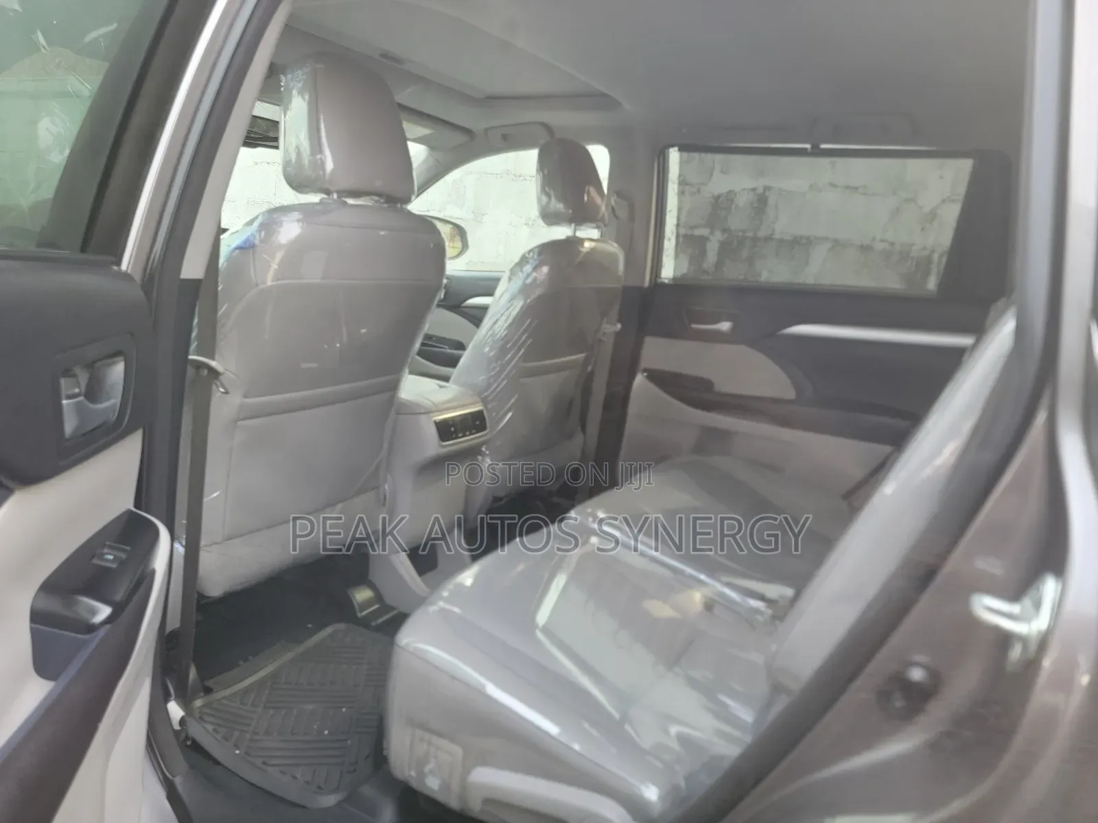 Toyota Highlander XLE V6 4x4 (3.5L 6cyl 6A) 2016 Gray