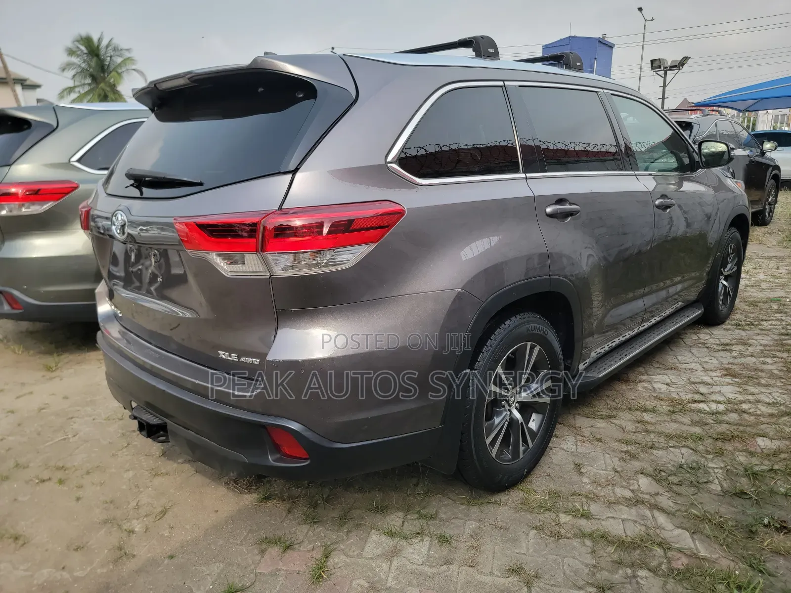 Toyota Highlander XLE V6 4x4 (3.5L 6cyl 6A) 2016 Gray