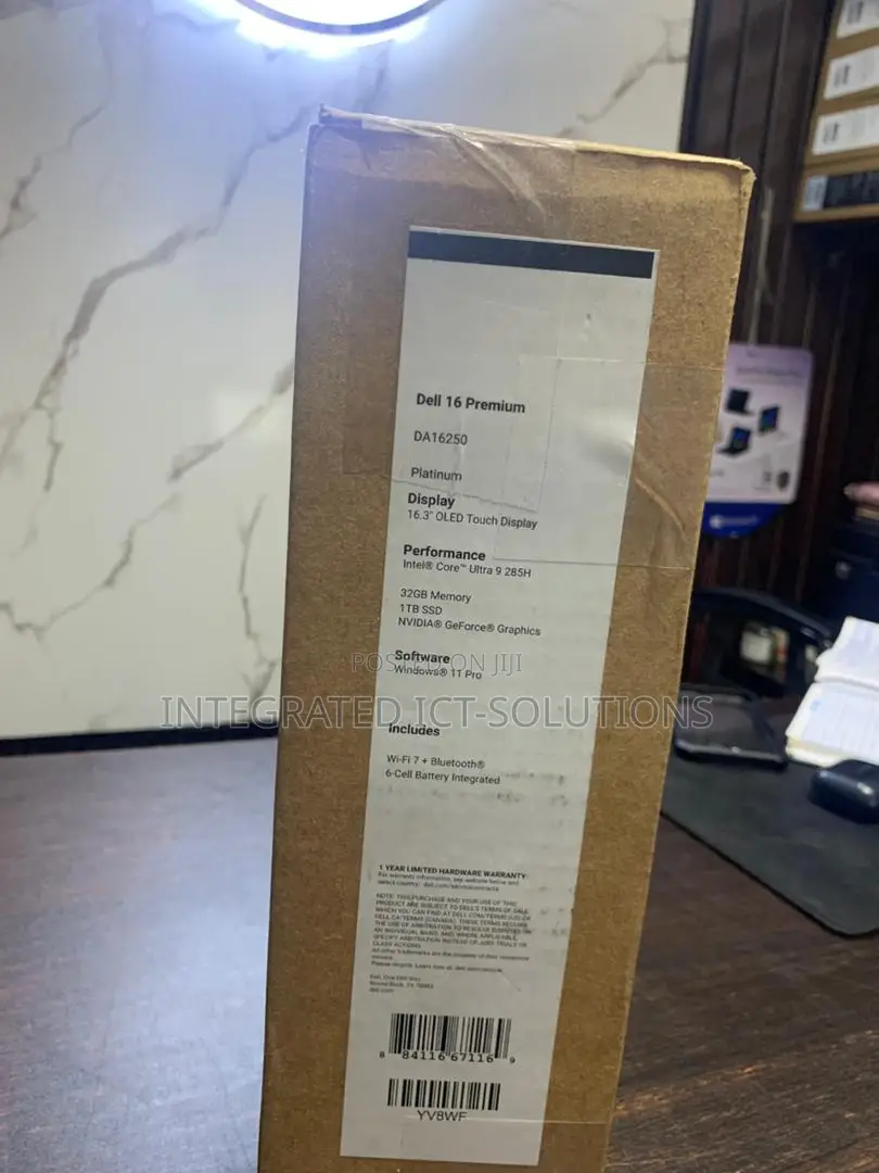 New Laptop Dell 32GB Intel Core Ultra 9 SSD 1T
