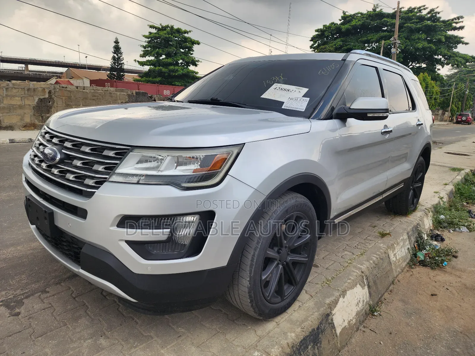 Ford Explorer Limited 4dr SUV AWD (3.5L 6cyl 6A) 2016 Silver