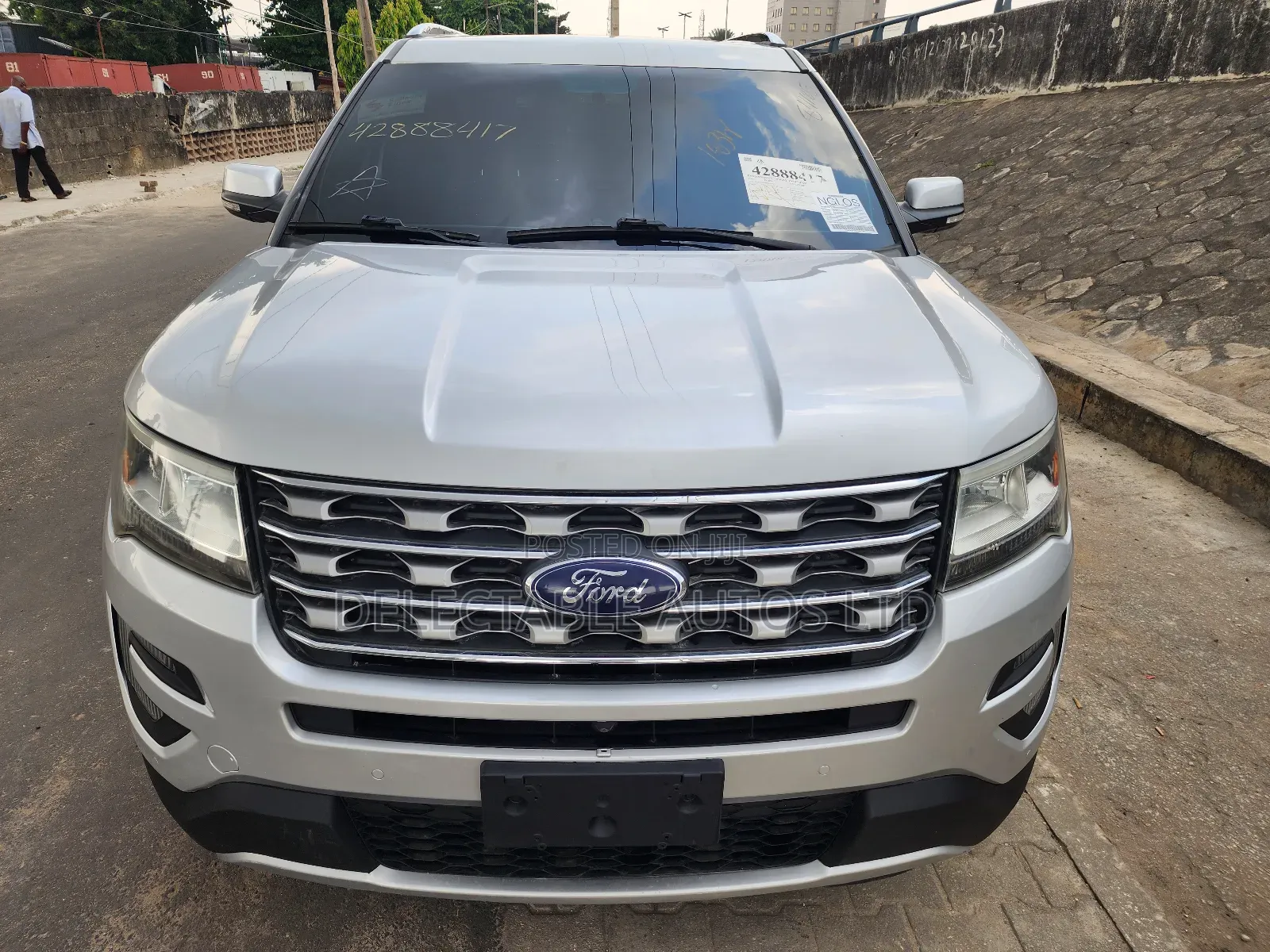 Ford Explorer Limited 4dr SUV AWD (3.5L 6cyl 6A) 2016 Silver