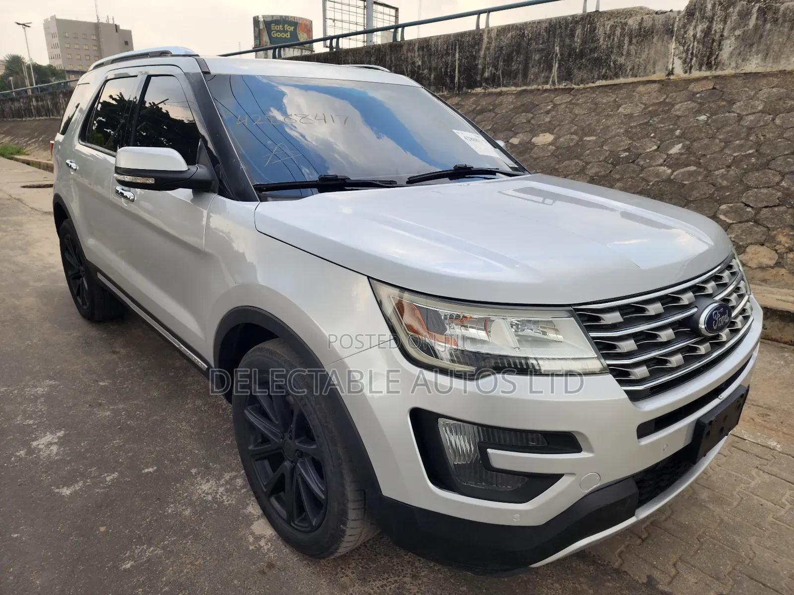 Ford Explorer Limited 4dr SUV AWD (3.5L 6cyl 6A) 2016 Silver