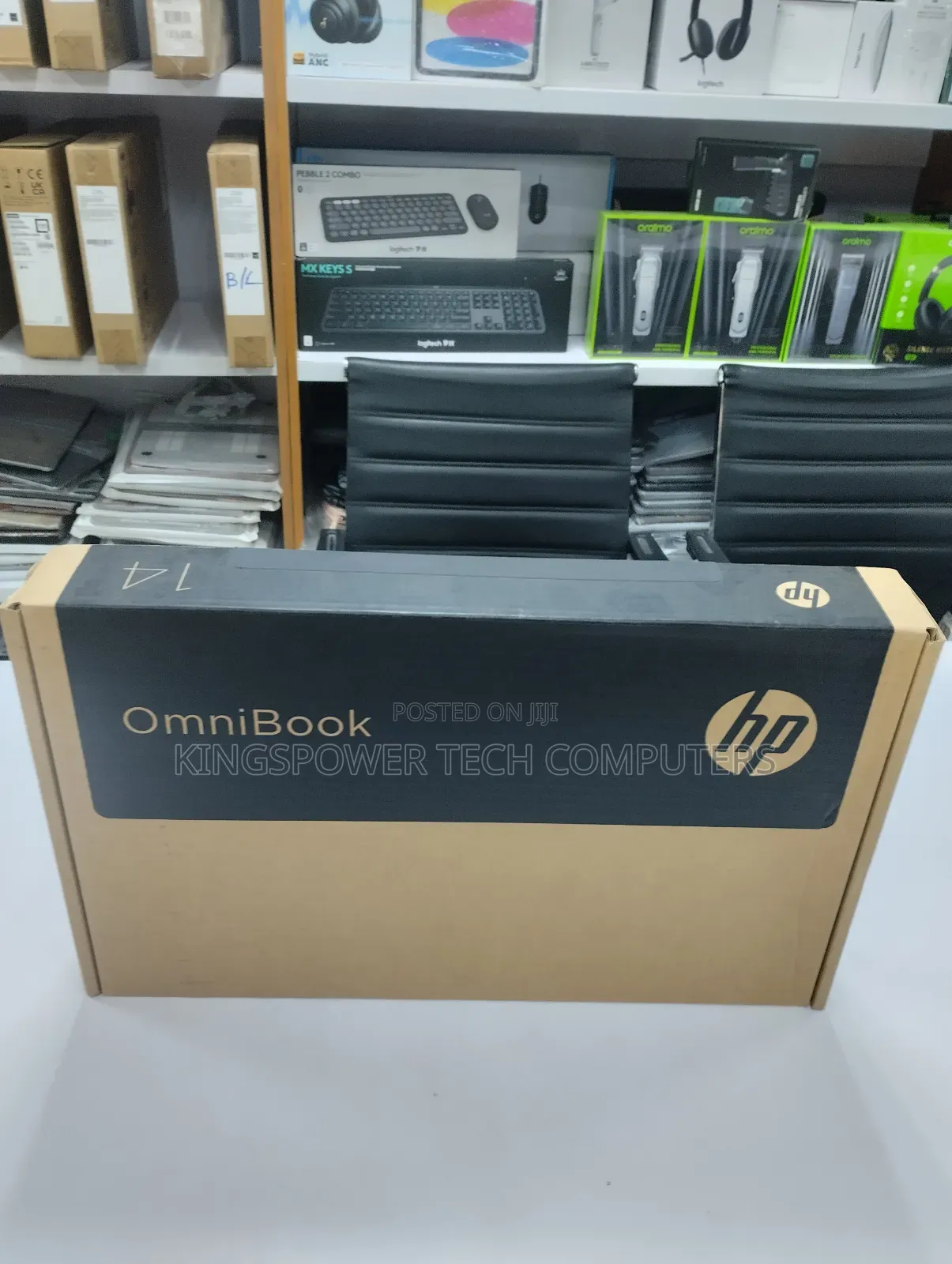 New Laptop HP OmniBook 5 Flip 14-fp0023dx 8GB Intel Core 5 SSD 512GB