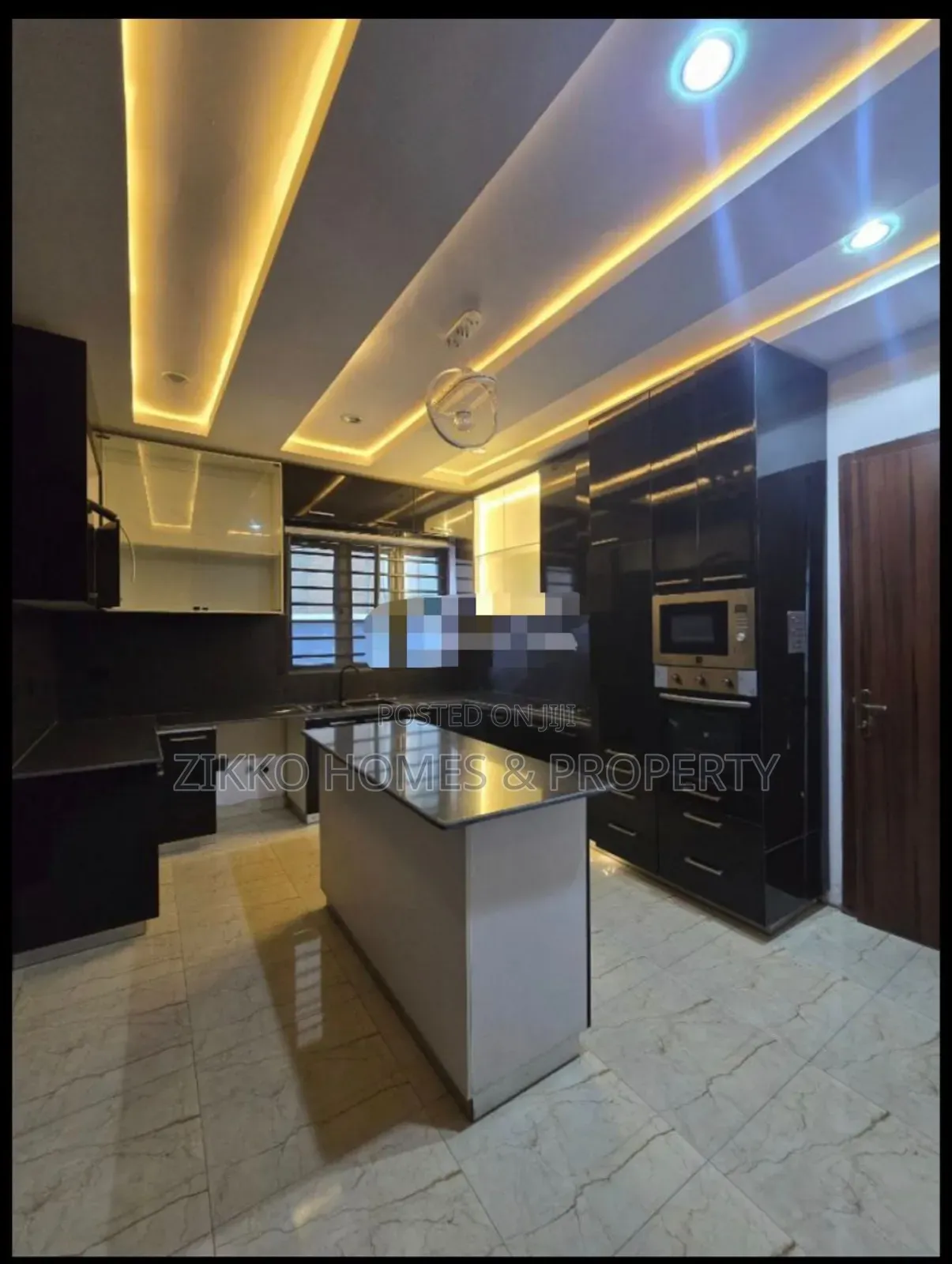 5bdrm Duplex in Osapa London, Lekki for sale