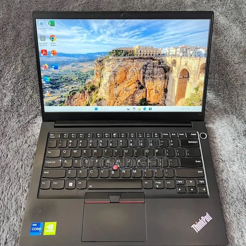 New Laptop Lenovo Thinkpad E16 G1 16GB Intel Core i7 SSD 512GB