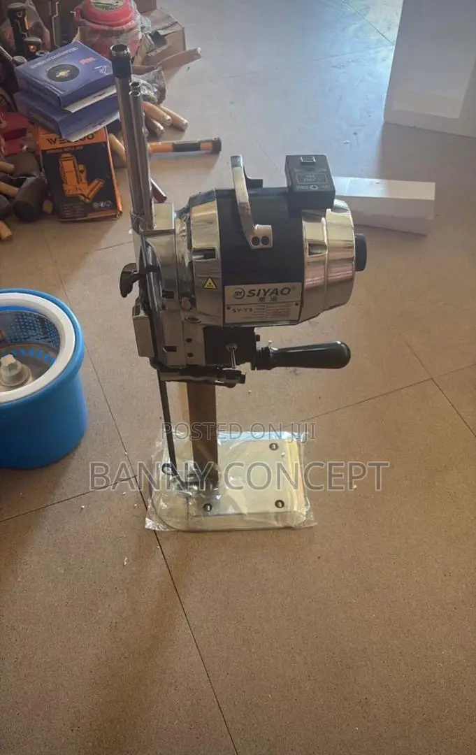 Industrial Straight Knife Fabric Cutting Machine
