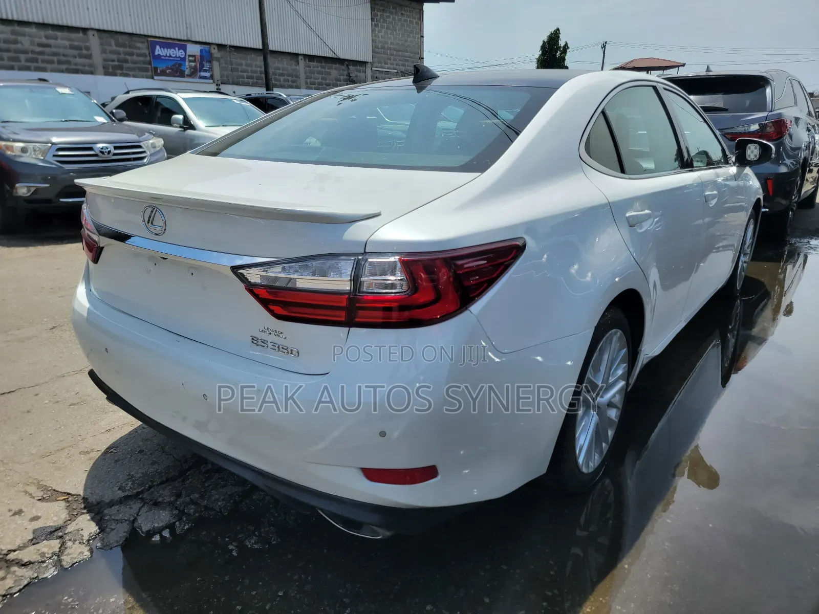 Lexus ES 350 FWD 2016 White