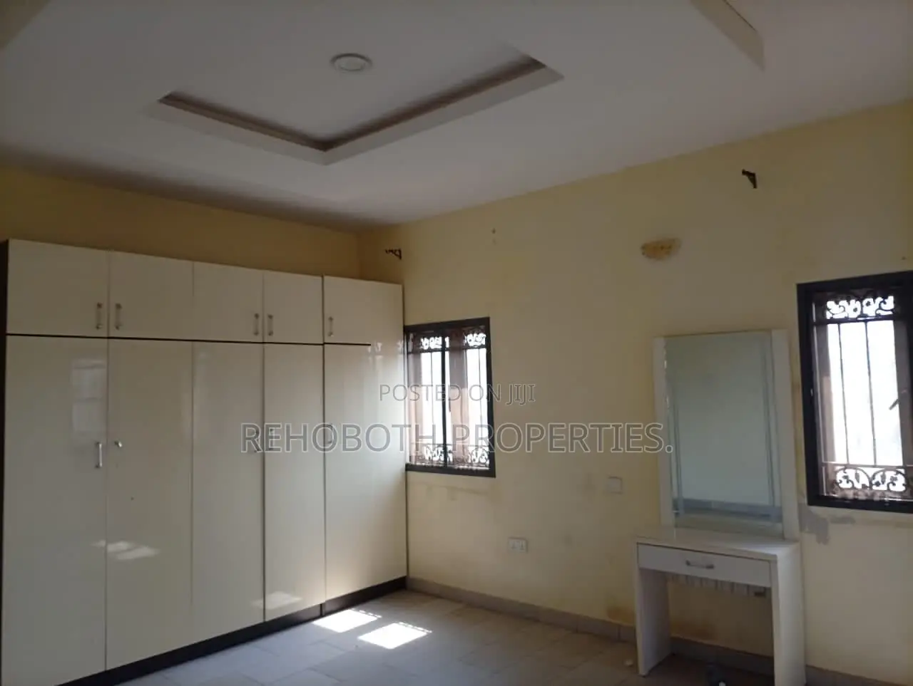 6bdrm Duplex in Alpha Grace Estate, Jericho for rent
