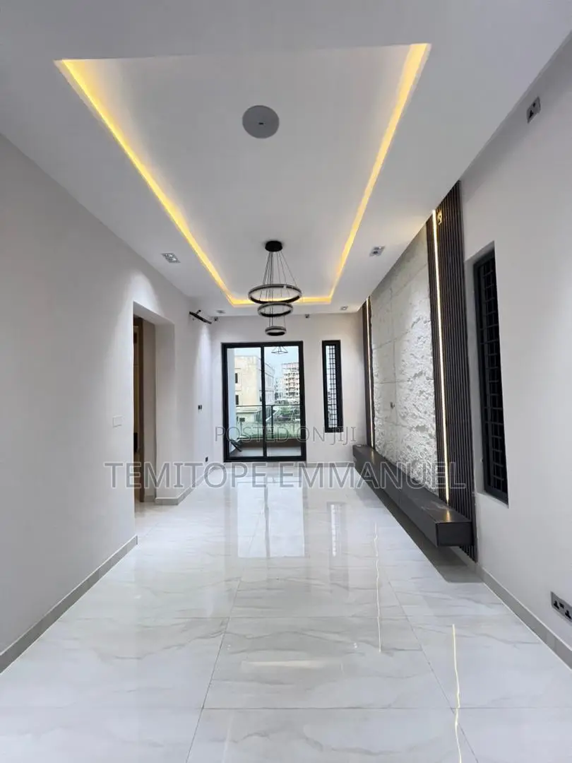 Furnished 5bdrm Duplex in Lekki Phase 1 for sale