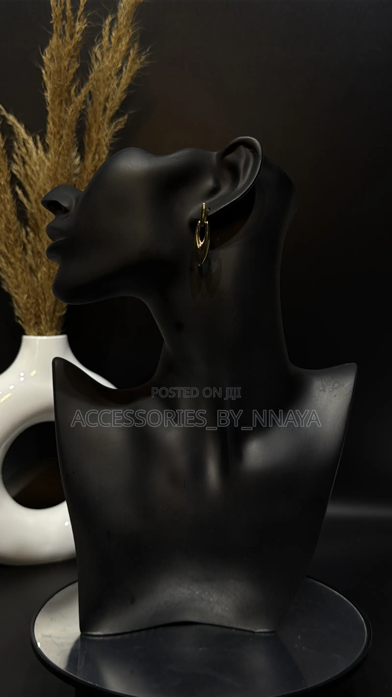 Delicate Gold Earring