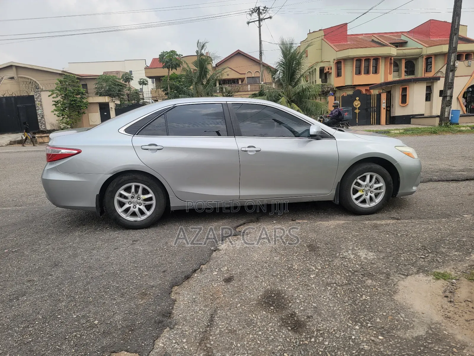 Toyota Camry SE 4dr Sedan (2.5L 4cyl 6A) 2016 Gray