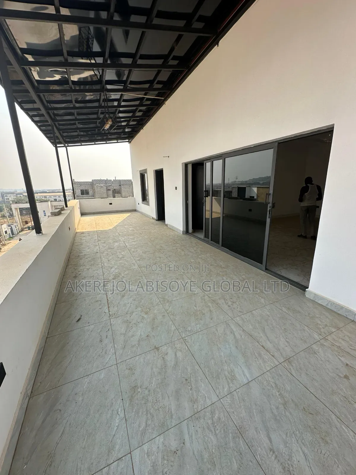 4bdrm Duplex in Lifecamp for sale