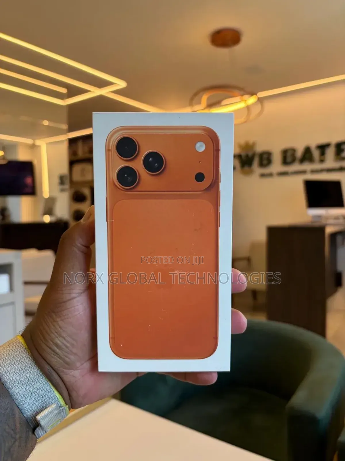 New Apple iPhone 17 Pro Max 256 GB Orange