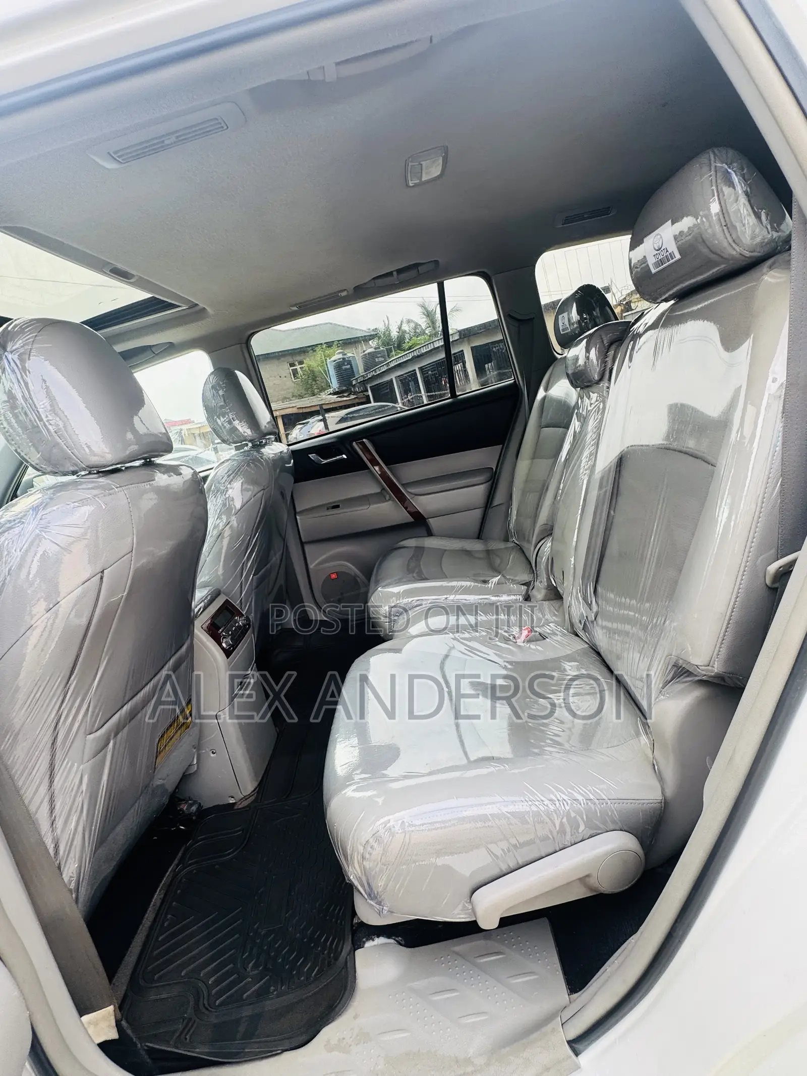 Toyota Highlander Limited 2012 White
