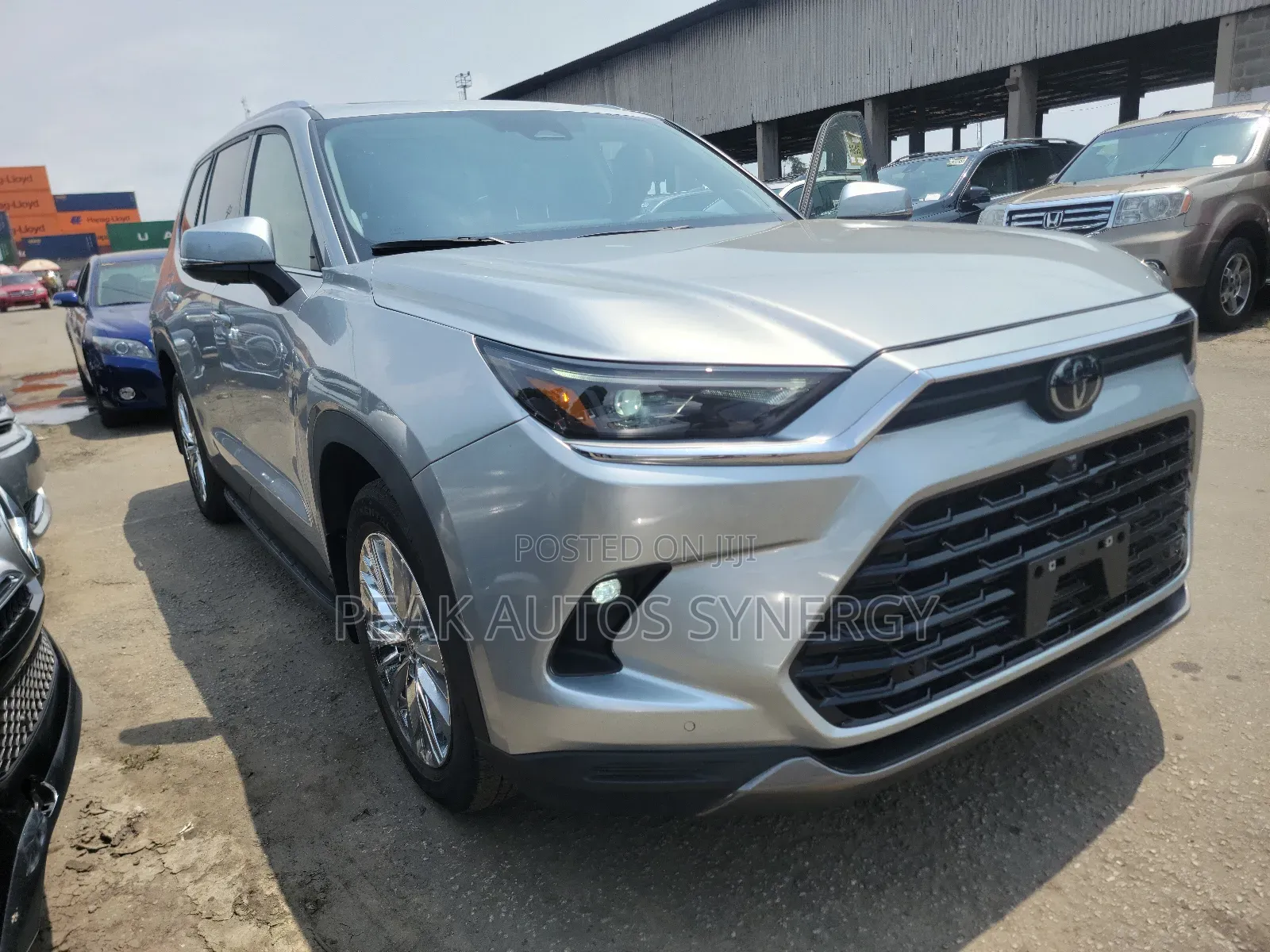 Toyota Highlander 2024 Gray