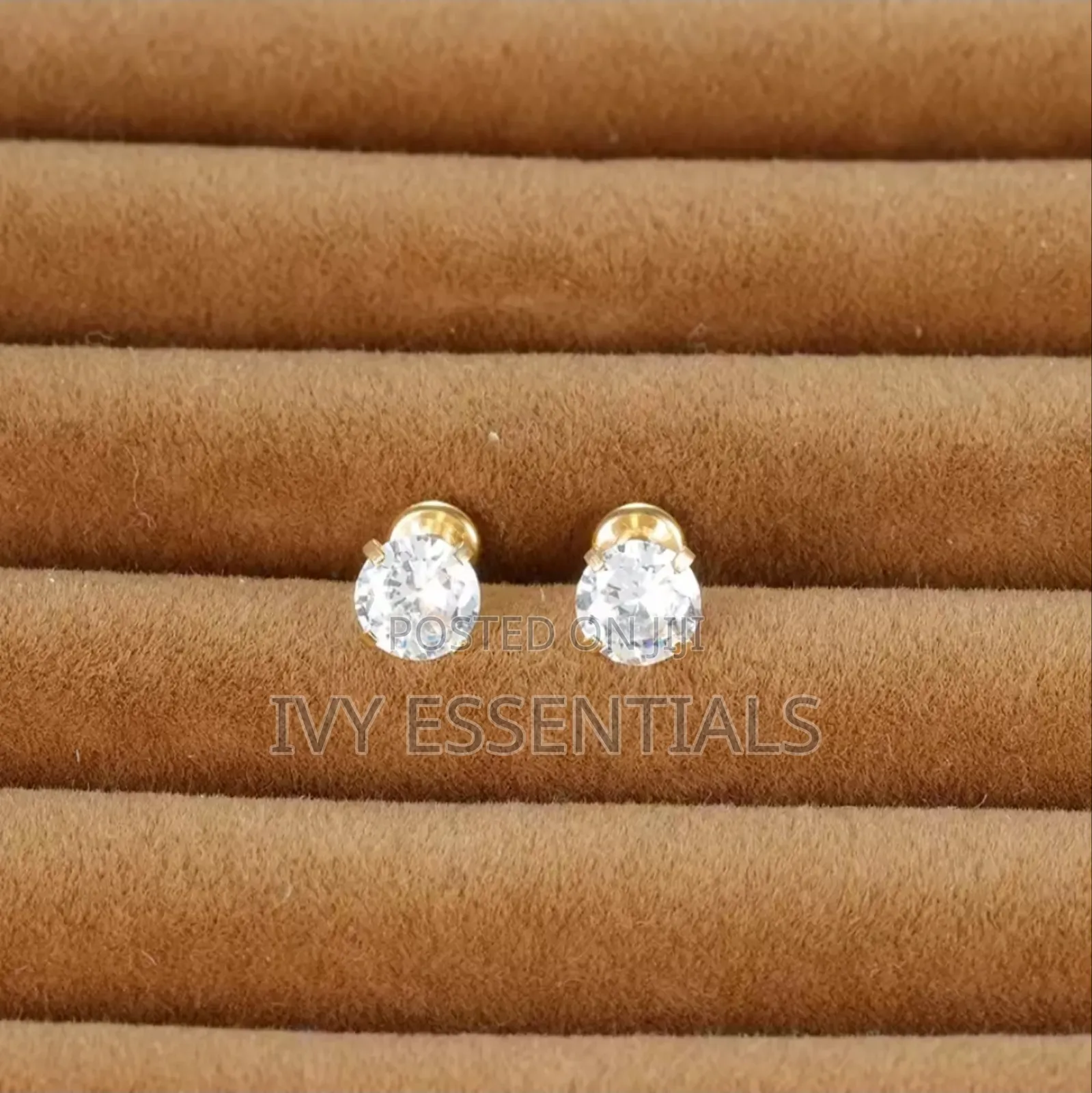 Set Nose Studs