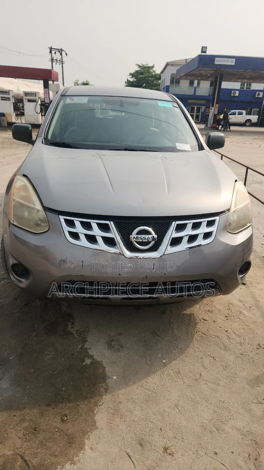 Nissan Rogue S 2013 Beige