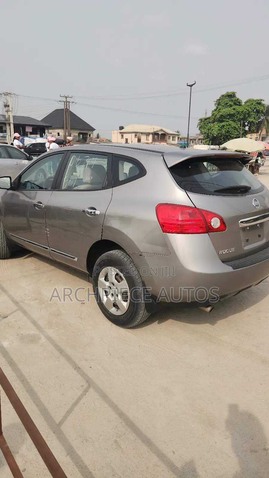 Nissan Rogue S 2013 Beige