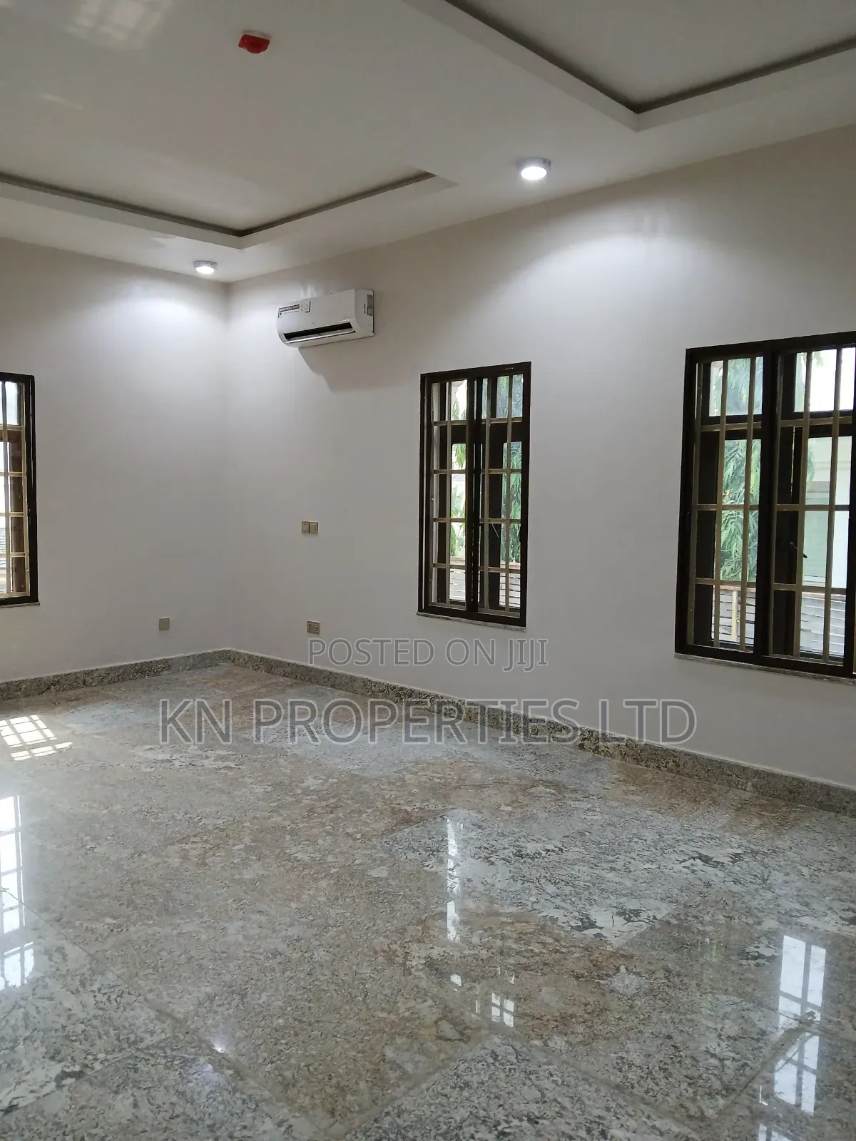 5bdrm Duplex in Gusape Main, Guzape District for rent