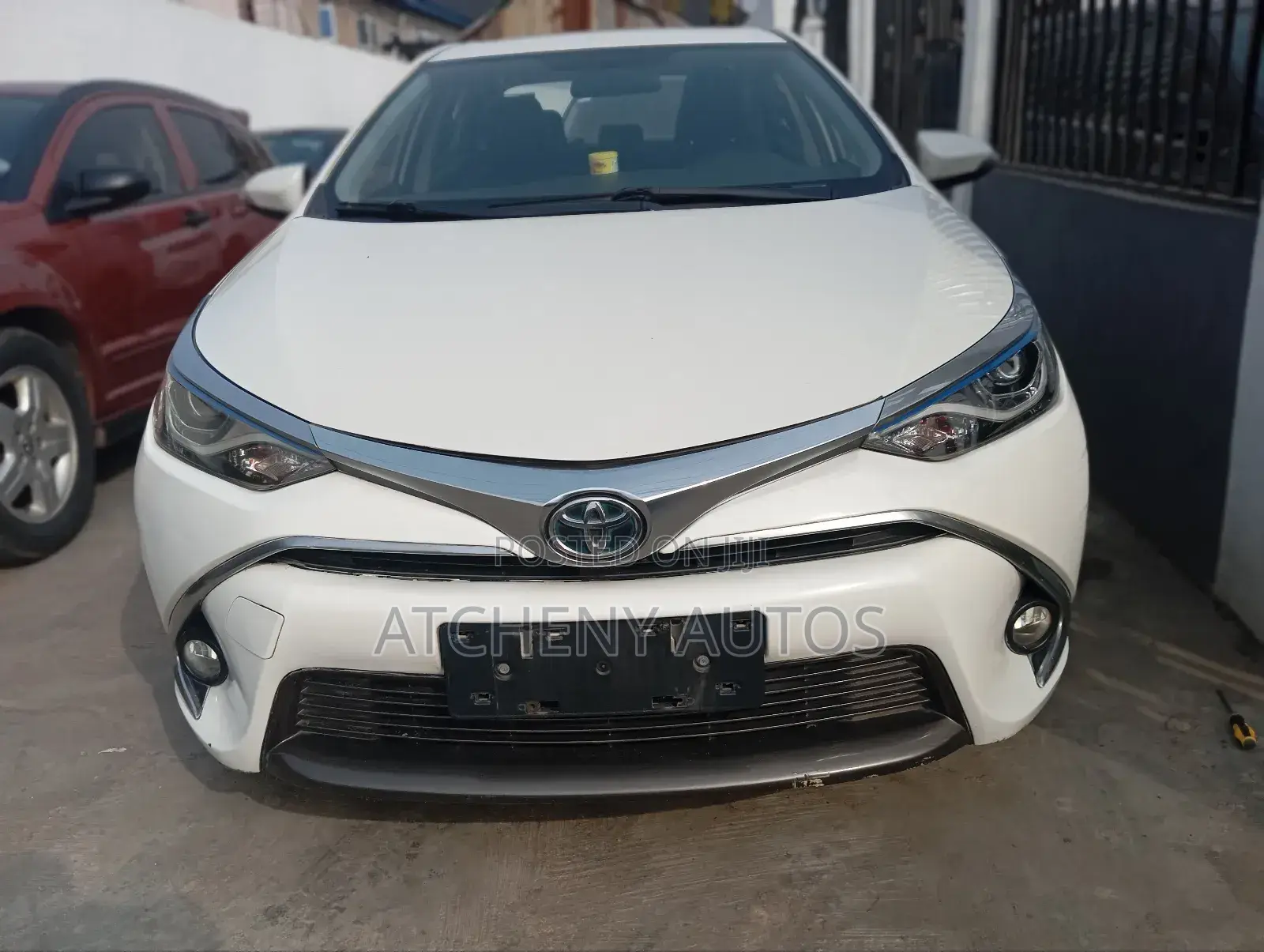 Toyota Corolla 2019 White
