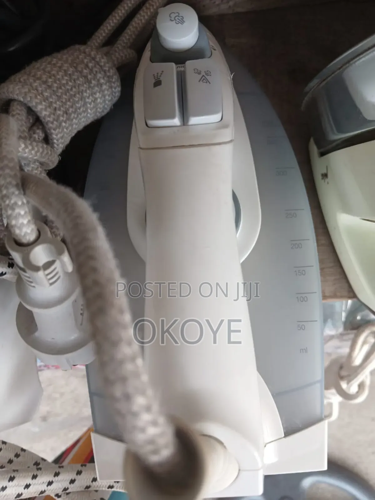 Pressing Iron Braun