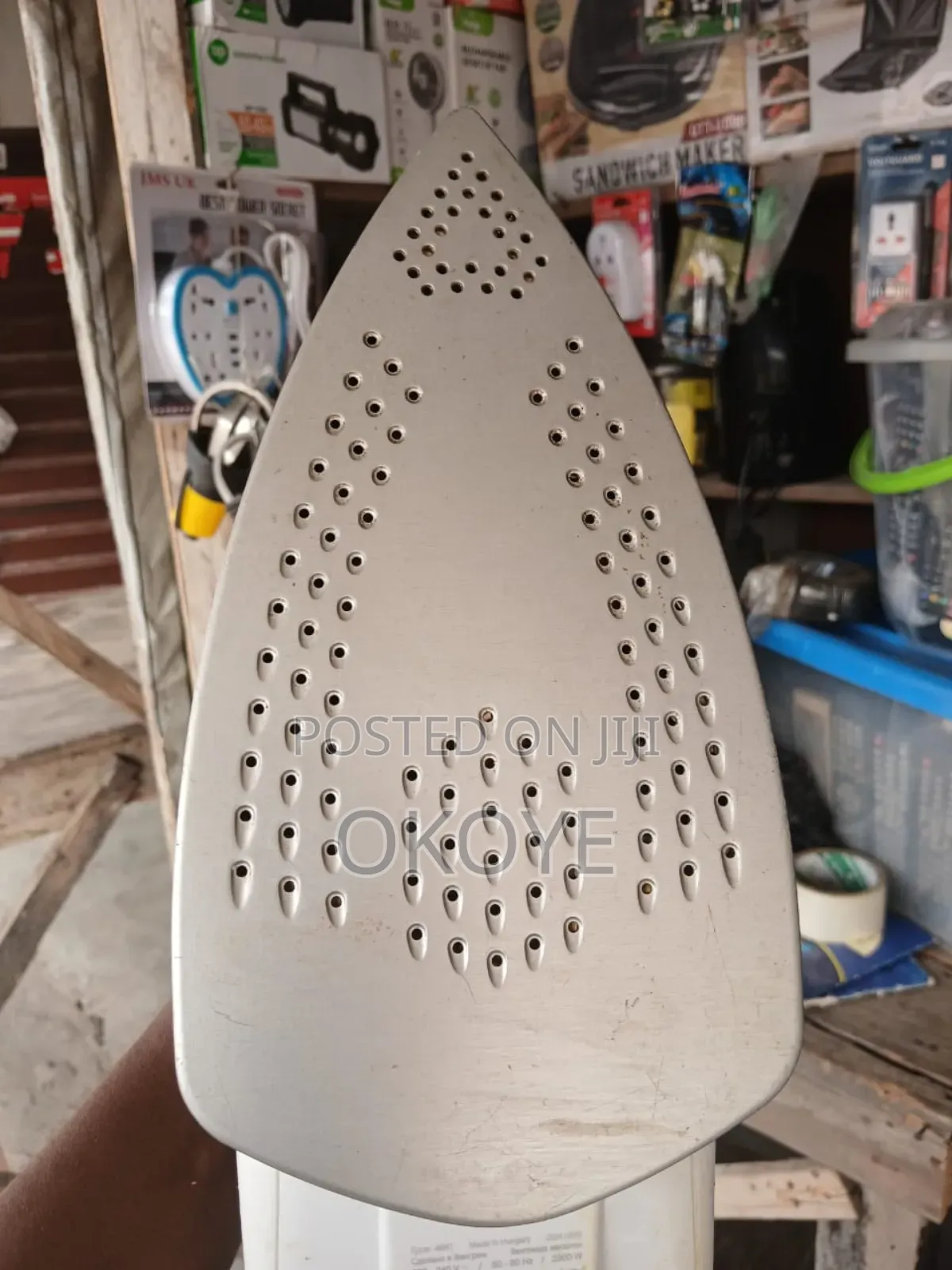 Pressing Iron Braun